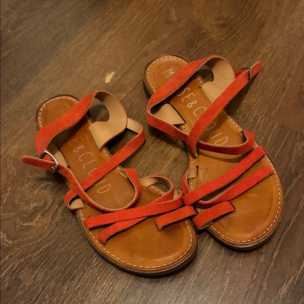 Musse and Cloud Sandals